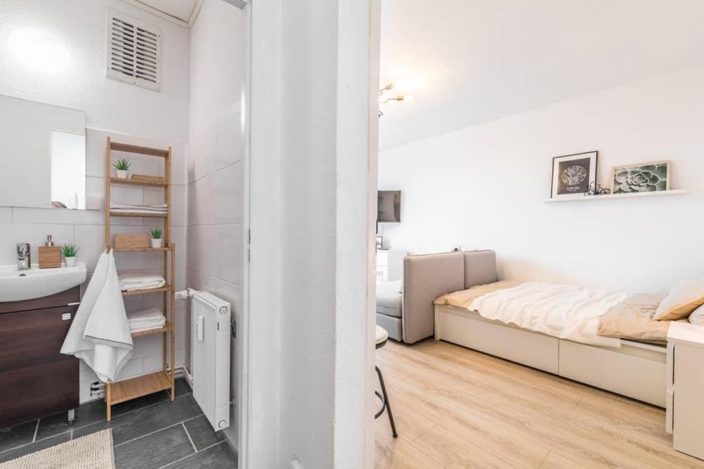 Sauber Und Modern, Netflix, Wifi, Leipzig Flair, Kueche Apartment Bagian luar foto